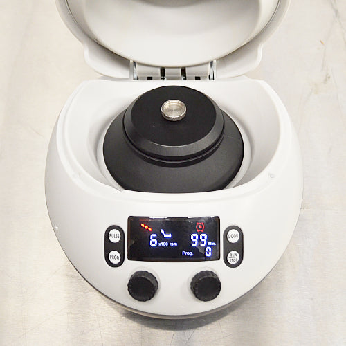 4E's USA high speed micro centrifuge ka open lid view, jisme open upper cover, rotor chamber, rotor head, aur digital control panel upar se saaf dikhai de rahe hain.   