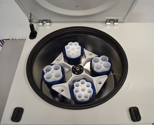 Eppendorf 5804R benchtop centrifuge with S-4-72 rotor