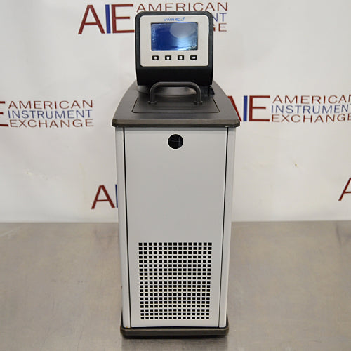 VWR AD7LR-20-V11B Refrigerated Circulator with advanced digital controller, featuring a swivel 180 technology, phenolic bath top, and a LidDock lid stowing system.