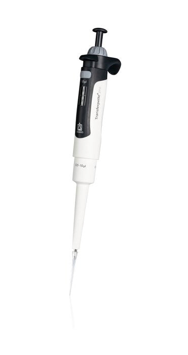 BRANDTECH Transferpette pro single-channel pipette, micro volume range, white handle with grey accent plunger and clear micropipette tip attached