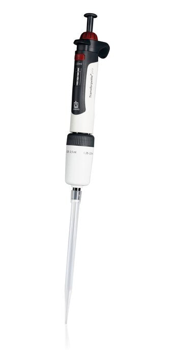 BRANDTECH Transferpette pro single-channel pipette, 0.5 to 5 mL volume capacity, white and black body with red accent plunger and clear single tip attached