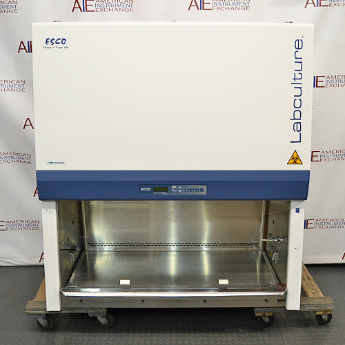 Esco Labculture Class II Type A2 4-foot biosafety cabinet ka front view, jisme stainless steel work surface, digital control panel, upper filtration housing, aur mobile cart base saaf dikhai de rahe hain.   