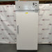 Thermo Forma 3920 environmental chamber ka front view, jisme upar ki taraf digital control panel aur indicators, solid insulated door, vertical handle, aur Thermo Scientific branding saaf dikhai de rahe hain.   