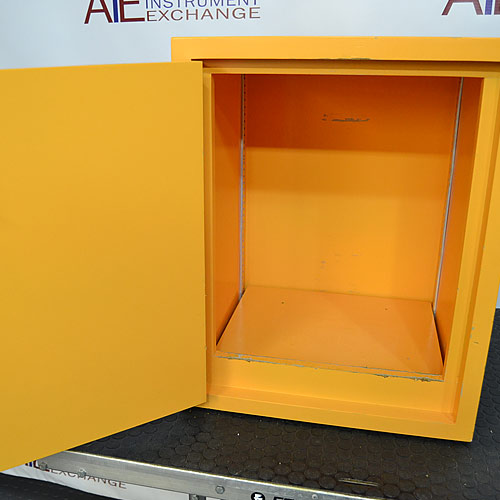 Finn/SciMatco flammable storag