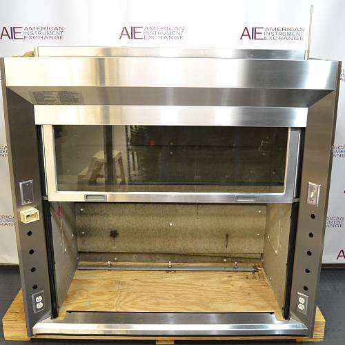 5' wide Jamestown fume hood