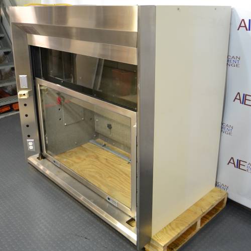 5' wide Jamestown fume hood