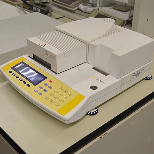 Sartorius MA100 moisture balan