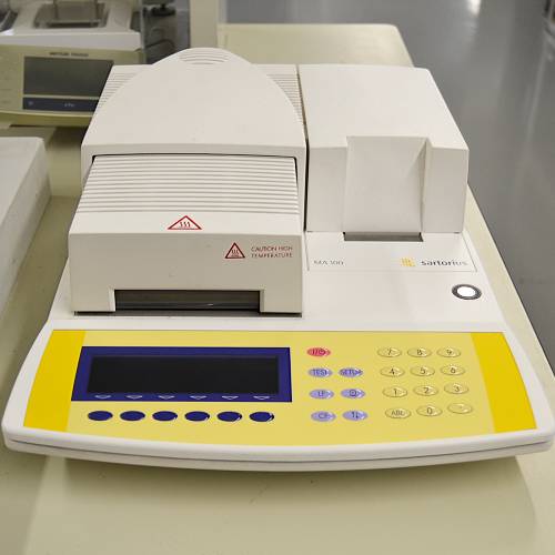 Sartorius MA100 moisture balan